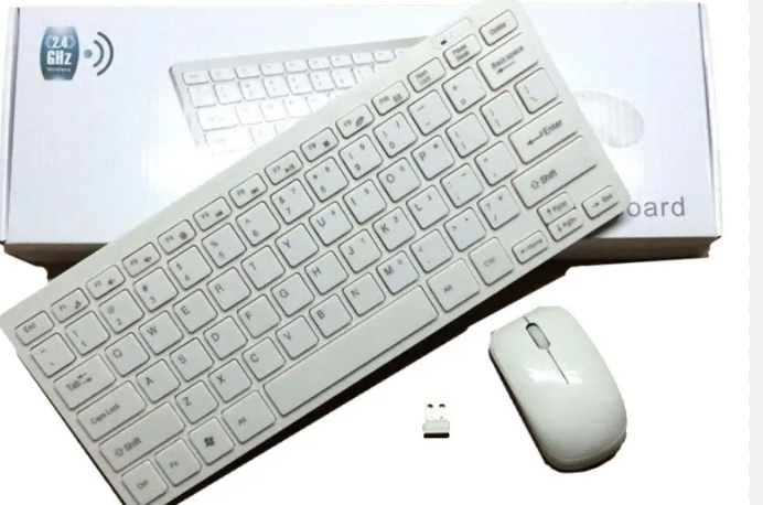 Wireless Typing Made Simple – GKM901 Mini Keyboard ⌨️⚡S(CC).